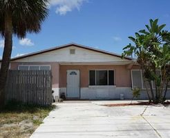 Pre-foreclosure Listing in NE SKYLINE DR JENSEN BEACH, FL 34957