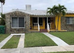 Pre-foreclosure in  SW 19TH TER Miami, FL 33145