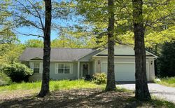 Pre-foreclosure in  SHIELD CIR Crossville, TN 38555