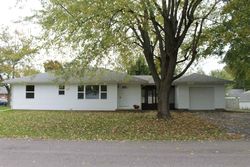 Pre-foreclosure in  S MADISON ST Mulberry, IN 46058