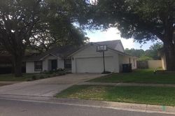 Pre-foreclosure in  EAGLEBROOK AVE Tampa, FL 33625