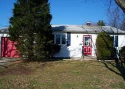 Pre-foreclosure Listing in CIRCLE DR S PATCHOGUE, NY 11772