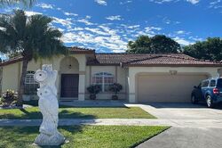Pre-foreclosure in  SW 173RD ST Miami, FL 33187