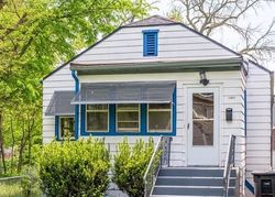 Pre-foreclosure in  S YALE AVE Chicago, IL 60628