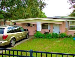 Pre-foreclosure in  E 143RD AVE Tampa, FL 33613