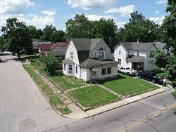 Pre-foreclosure in  S MADISON AVE Anderson, IN 46016