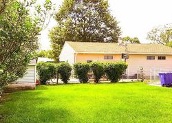 Pre-foreclosure in  WOODLANE RD Mount Holly, NJ 08060