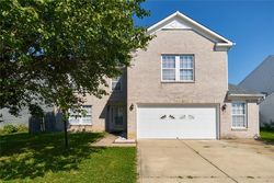 Pre-foreclosure Listing in PARKVIEW DR DANVILLE, IN 46122
