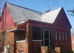 Pre-foreclosure in  KELTON AVE Columbus, OH 43206