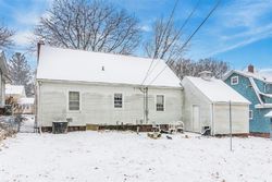 Pre-foreclosure in  25TH STREET DR SE Cedar Rapids, IA 52403
