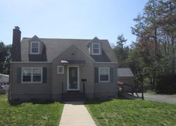 Pre-foreclosure Listing in FALKNOR DR MANCHESTER, CT 06040