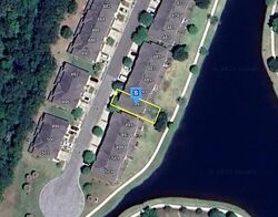 Pre-foreclosure in  WALNUT DR Jacksonville, FL 32259
