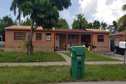 Pre-foreclosure in  NW 197TH TER Miami, FL 33169