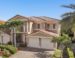 Pre-foreclosure in  SW 195TH TER Miami, FL 33157