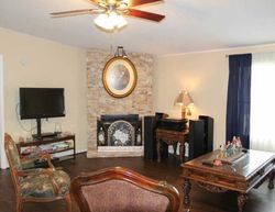 Pre-foreclosure Listing in PERSIMMON CREEK DR CHANDLER, TX 75758