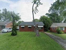 Pre-foreclosure Listing in STRATFORD AVE LOUISVILLE, KY 40218