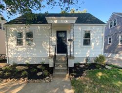 Pre-foreclosure Listing in DELOR AVE LOUISVILLE, KY 40217