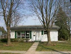 Pre-foreclosure in  GERRY ST Woodstock, IL 60098