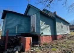 Pre-foreclosure Listing in TAYLOR ST CHATTANOOGA, TN 37406