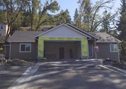 Pre-foreclosure in  NE ALAMEDA AVE Roseburg, OR 97470
