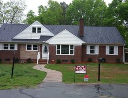 Pre-foreclosure Listing in VIEWCREST CT BURLINGTON, NC 27217