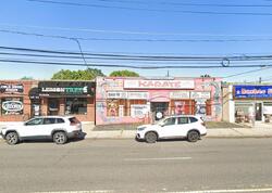 Pre-foreclosure in  BROADWAY Massapequa, NY 11758