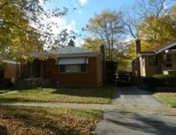 Pre-foreclosure Listing in WOODLAWN AVE DOLTON, IL 60419