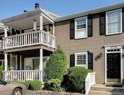 Pre-foreclosure in  MOCKINGBIRD VALLEY RD  Louisville, KY 40207