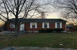 Pre-foreclosure in  LAMBERT CT Louisville, KY 40218