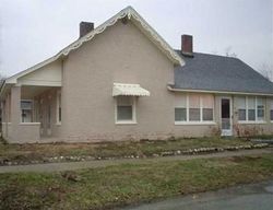 Pre-foreclosure Listing in YANDES ST FRANKLIN, IN 46131
