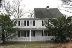 Pre-foreclosure in  DIVISION RD Ronkonkoma, NY 11779