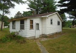 Pre-foreclosure Listing in W MOORE RD SAGINAW, MI 48601