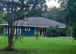 Pre-foreclosure Listing in VINCENT ACRES CIR DENHAM SPRINGS, LA 70726