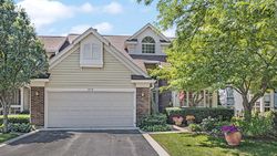 Pre-foreclosure in  FOUNTAIN VIEW DR Deerfield, IL 60015