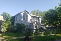 Pre-foreclosure Listing in 6TH AVE LEAVENWORTH, KS 66048