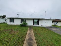 Pre-Foreclosure - Breezeswept Ave - Port Charlotte, FL