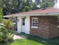 Pre-foreclosure in  LAKE DR East Saint Louis, IL 62203