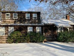 Pre-foreclosure Listing in HOLLY LN SHIRLEY, NY 11967