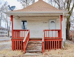 Pre-foreclosure in  E STUART ST Springfield, IL 62703
