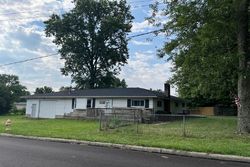 Pre-foreclosure Listing in WASHINGTON AVE CINCINNATI, OH 45231