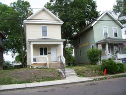 Pre-foreclosure Listing in KELTON AVE COLUMBUS, OH 43205