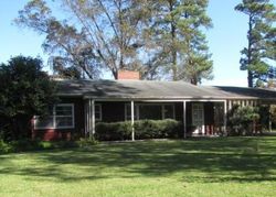 Pre-foreclosure Listing in E LAKEVIEW DR TRENTON, NC 28585