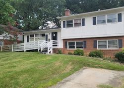 Pre-foreclosure Listing in SQUIRREL HILL RD CHARLOTTE, NC 28213