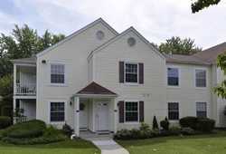 Pre-foreclosure in  FAIRVIEW CIR Middle Island, NY 11953