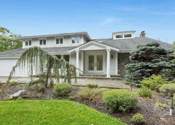 Pre-foreclosure Listing in WILLIS AVE SYOSSET, NY 11791