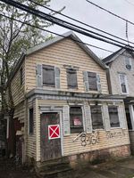 Pre-foreclosure Listing in 14TH AVE IRVINGTON, NJ 07111