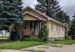 Redwood St, Lansing MI