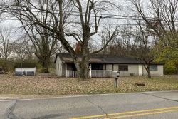 Pre-foreclosure in  E DEVONALD AVE Terre Haute, IN 47805