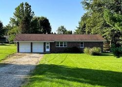 Pre-foreclosure Listing in W 100 N GREENFIELD, IN 46140