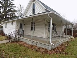 Pre-foreclosure Listing in S HIGBEE ST MILFORD, IN 46542